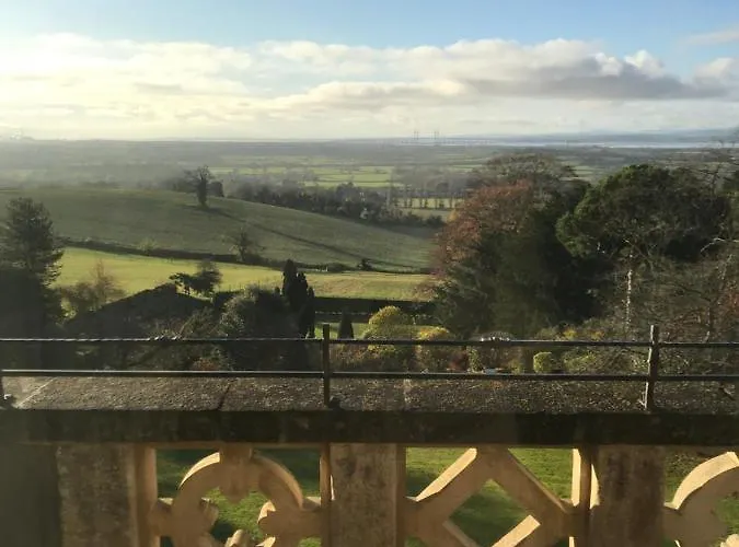 Old Down Manor Hotel *