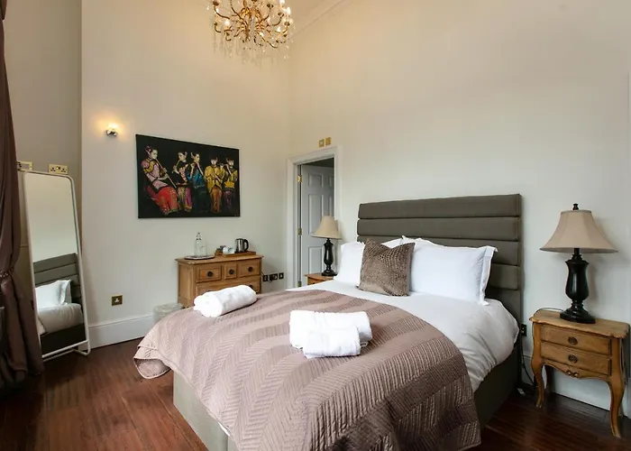 Old Down Manor Hotell