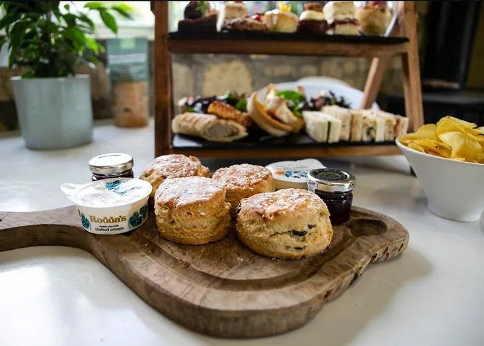 Отель Old Down Manor *