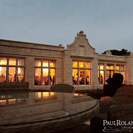 Old Down Manor فندق