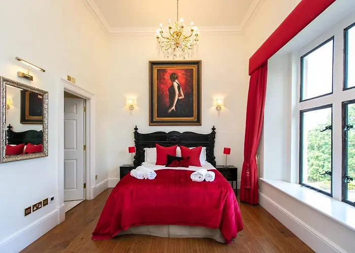 Old Down Manor Hotel *